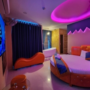 TRANG TRÍ THEO YÊU CẦU PHÒNG LUXURY