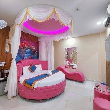 KHÁCH SẠN TÌNH YÊU TẠI THỦ ĐỨC